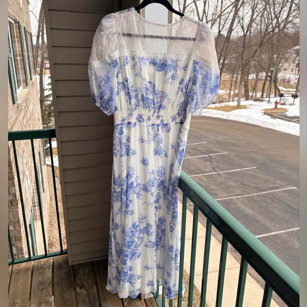 🆕🦋Taylor Blue&White Floral Lace Maxi Dress Romantic Cottagecore Size 14 Romantic - Picture 6 of 17